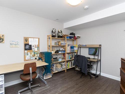 110 Empress Avenue S, Thunder Bay, ON - Indoor Photo Showing Office