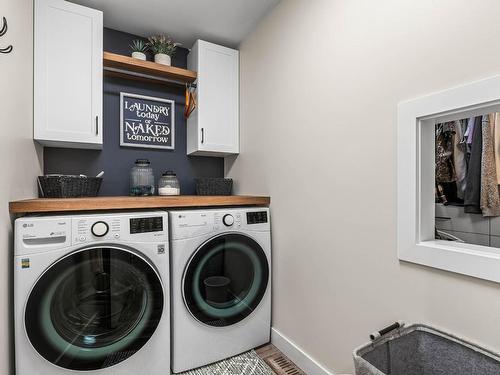 4943 Reighmount Place, Kamloops, BC - Indoor Photo Showing Laundry Room