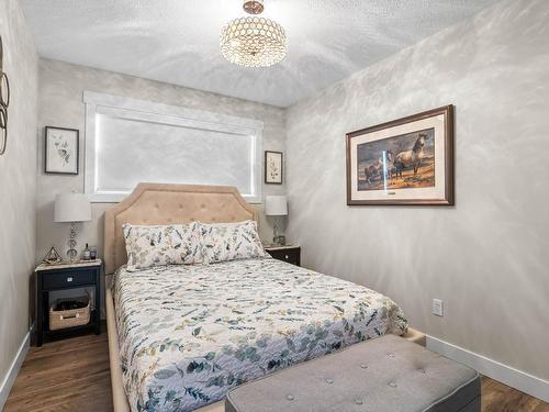 4943 Reighmount Place, Kamloops, BC - Indoor Photo Showing Bedroom