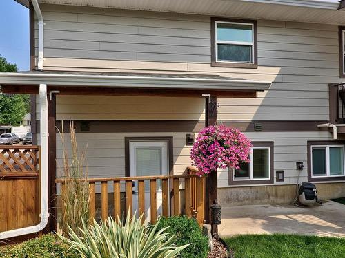 4943 Reighmount Place, Kamloops, BC - Outdoor With Exterior