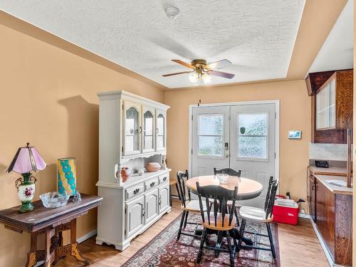 331 Kenora Road, Kamloops, BC - Indoor Photo Showing Dining Room