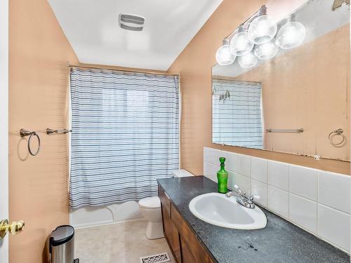 331 Kenora Road, Kamloops, BC - Indoor Photo Showing Bathroom