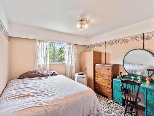 331 Kenora Road, Kamloops, BC - Indoor Photo Showing Bedroom