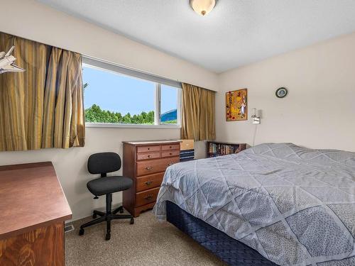 660 Clearwater Ave, Kamloops, BC - Indoor Photo Showing Bedroom