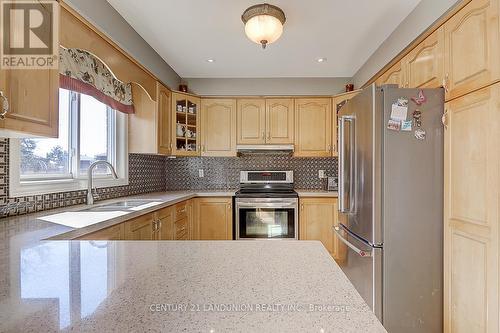 304 Goldhawk Trail, Toronto (Milliken), ON - Indoor Photo Showing Kitchen With Double Sink