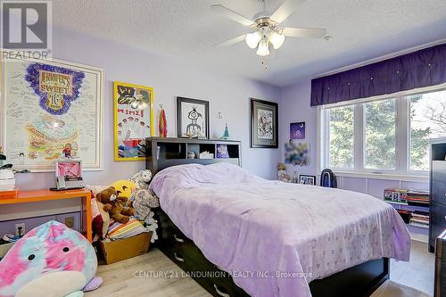 304 Goldhawk Trail, Toronto (Milliken), ON - Indoor Photo Showing Bedroom