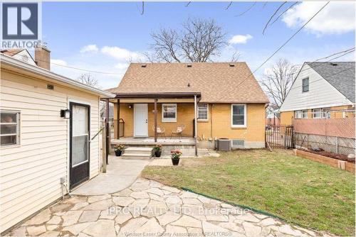 2568 Kildare Road, Windsor, ON - Outdoor