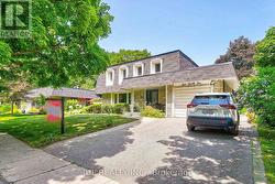 421 CANTERBURY CRESCENT  Oakville, ON L6J 5K8