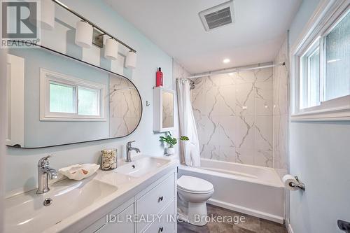 421 Canterbury Crescent, Oakville (Eastlake), ON - Indoor Photo Showing Bathroom