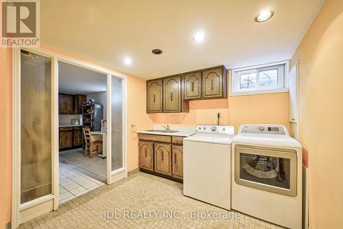 421 Canterbury Crescent, Oakville (Eastlake), ON - Indoor Photo Showing Laundry Room