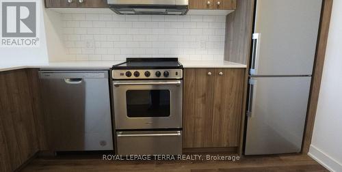 414 - 312 Erb Street W, Waterloo, ON - Indoor Photo Showing Kitchen