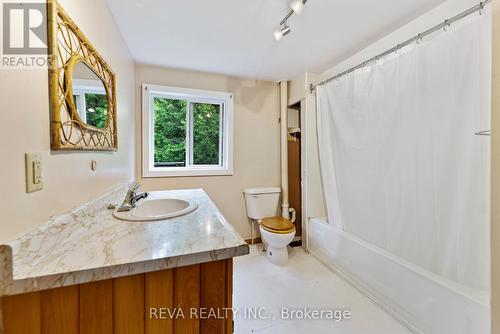 78 Bridge Street E, Bancroft, ON - Indoor Photo Showing Bathroom