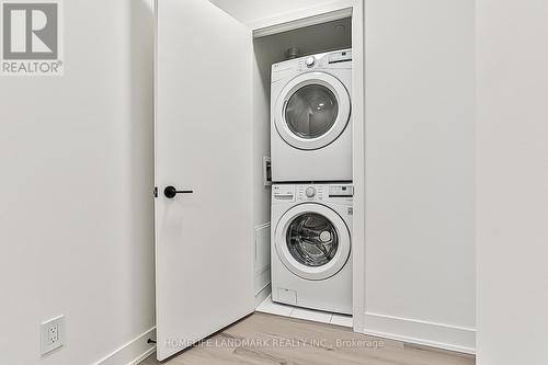 610 - 1285 Queen Street E, Toronto, ON - Indoor Photo Showing Laundry Room