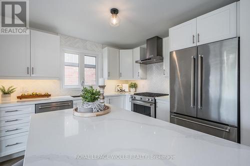 919 Hannah Avenue S, North Perth, ON - Indoor Photo Showing Kitchen With Stainless Steel Kitchen With Upgraded Kitchen