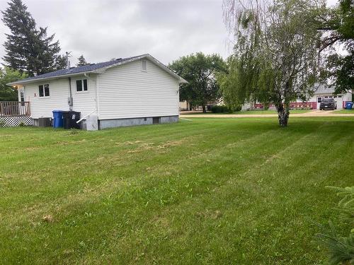 9 3Rd Avenue S, Ethelbert, MB - Outdoor