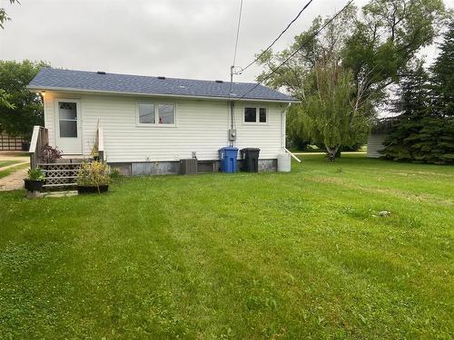 9 3Rd Avenue S, Ethelbert, MB - Outdoor