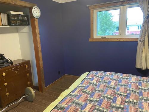 9 3Rd Avenue S, Ethelbert, MB - Indoor Photo Showing Bedroom