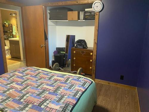 9 3Rd Avenue S, Ethelbert, MB - Indoor Photo Showing Bedroom