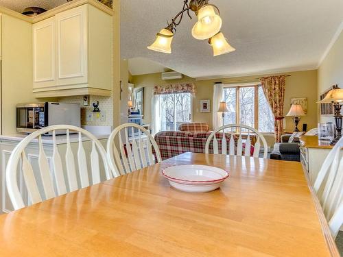 Salle Ã  manger - 250 Ch. Boulanger, Sutton, QC - Indoor Photo Showing Dining Room