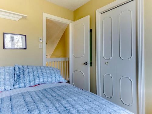 Chambre Ã Â coucher - 250 Ch. Boulanger, Sutton, QC - Indoor Photo Showing Bedroom