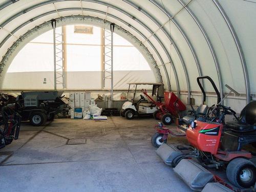 Garage - 580 Ch. Du Golf, Louiseville, QC - Indoor Photo Showing Garage