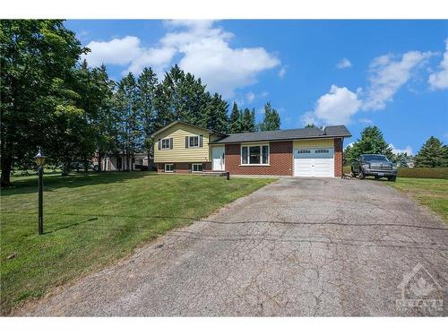 32 Cranberry Crescent, Kemptville, ON 