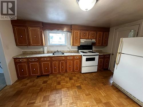 90 Main Street, Grand Falls-Windsor, NL - Indoor Photo Showing Kitchen