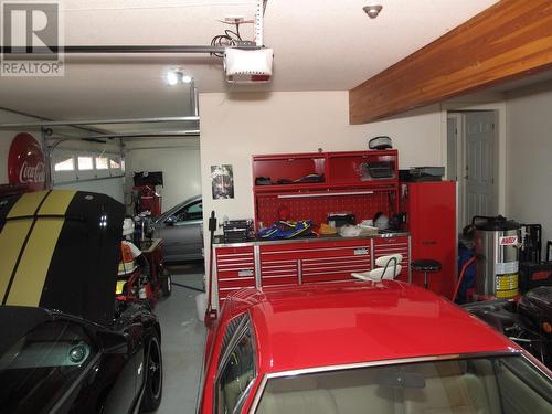 4614 Fuller Road, Kelowna, BC - Indoor Photo Showing Garage