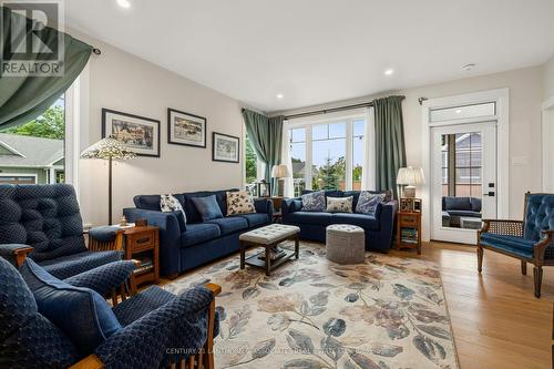 45 Shelter Cove Drive, Westport, ON - Indoor Photo Showing Living Room