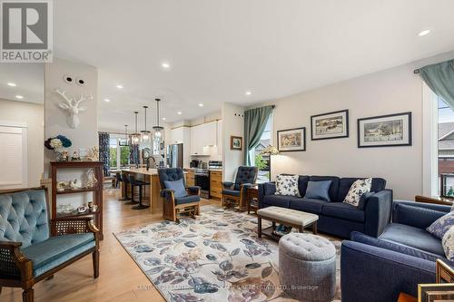 45 Shelter Cove Drive, Westport, ON - Indoor Photo Showing Living Room