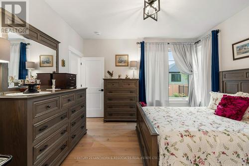 45 Shelter Cove Drive, Westport, ON - Indoor Photo Showing Bedroom