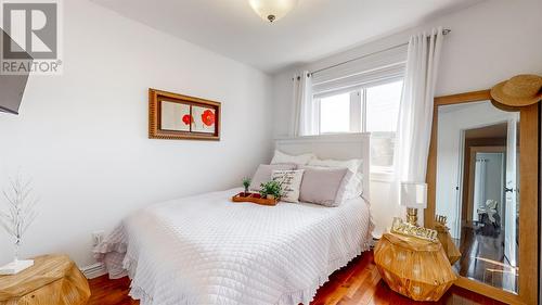 16 Iceland Place, St. John'S, NL - Indoor Photo Showing Bedroom