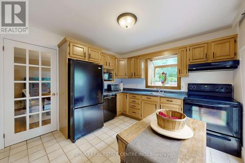 170 West Street N, Orillia, ON - Indoor Photo Showing Kitchen