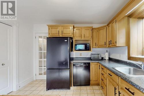 170 West Street N, Orillia, ON - Indoor Photo Showing Kitchen