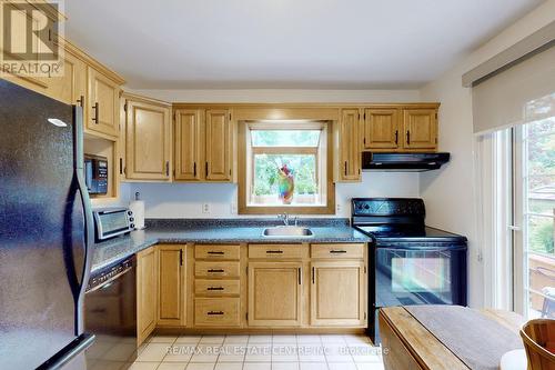 170 West Street N, Orillia, ON - Indoor Photo Showing Kitchen