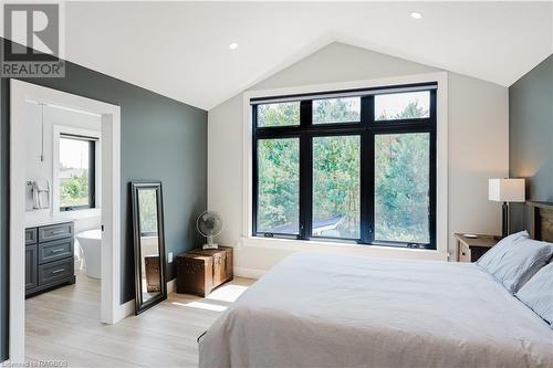 266 Mcnabb Street, Southampton, ON - Indoor Photo Showing Bedroom