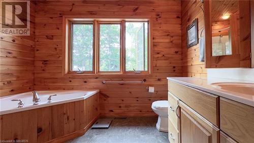 Spacious upstairs bathroom with soaker tub and standing shower - 46 Bell Drive, Huron-Kinloss, ON - Indoor Photo Showing Bathroom