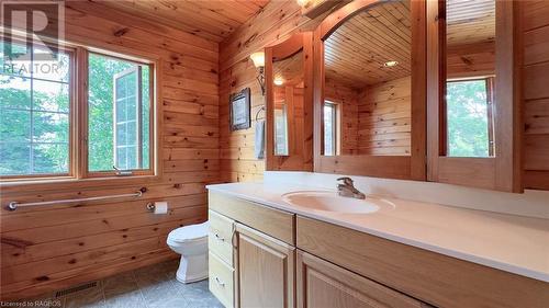 Spacious upstairs bathroom with soaker tub and standing shower. - 46 Bell Drive, Huron-Kinloss, ON - Indoor Photo Showing Bathroom