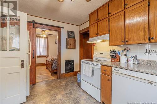 1105 Main Street, Sussex Corner, NB - Indoor Photo Showing Kitchen