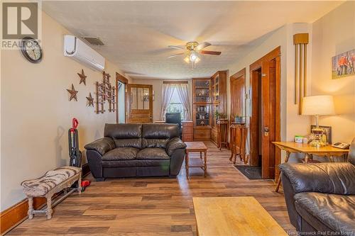 1105 Main Street, Sussex Corner, NB - Indoor Photo Showing Living Room