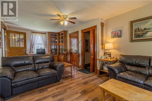 1105 Main Street, Sussex Corner, NB - Indoor Photo Showing Living Room