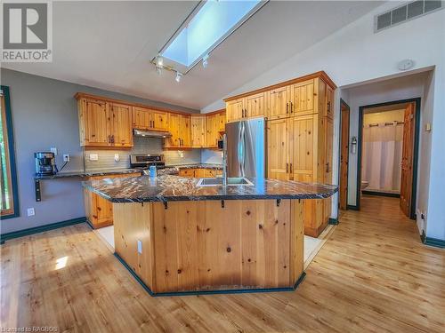 37 Reid'S Pt Rd, South Bruce Peninsula, ON - Indoor Photo Showing Kitchen With Double Sink