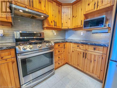 37 Reid'S Pt Rd, South Bruce Peninsula, ON - Indoor Photo Showing Kitchen