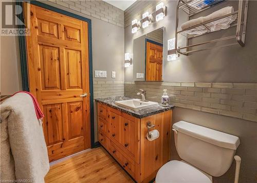 37 Reid'S Pt Rd, South Bruce Peninsula, ON - Indoor Photo Showing Bathroom