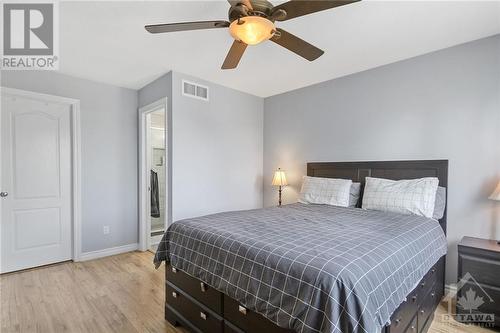 51 Cresthaven Drive, Ottawa, ON - Indoor Photo Showing Bedroom