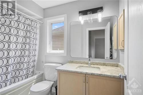 51 Cresthaven Drive, Ottawa, ON - Indoor Photo Showing Bathroom