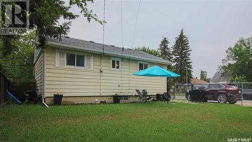 776 Wascana Street, Regina, SK - Outdoor With Exterior