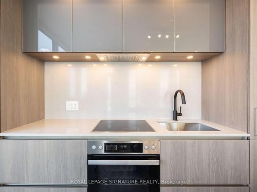 2702-15 Mercer St, Toronto, ON - Indoor Photo Showing Kitchen With Upgraded Kitchen