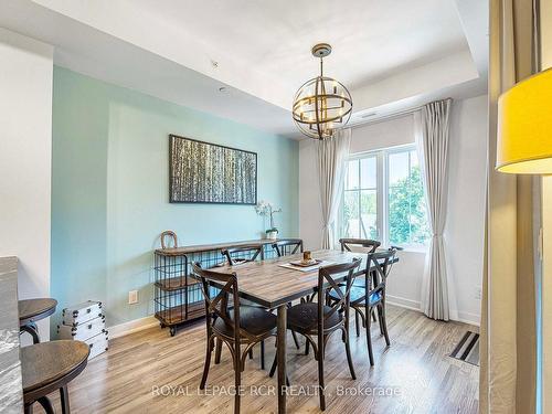 415-40 Horseshoe Blvd, Oro-Medonte, ON - Indoor Photo Showing Dining Room