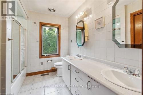 53 Chancery Circle, St. Catharines (442 - Vine/Linwell), ON - Indoor Photo Showing Bathroom